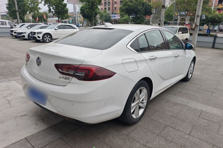 Used Buick Regal 2017 20T Elite Edition Rear Right 45 Deg
