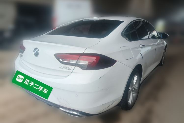Used Buick Regal 2017 20T Elite Edition Rear Right 45 Deg