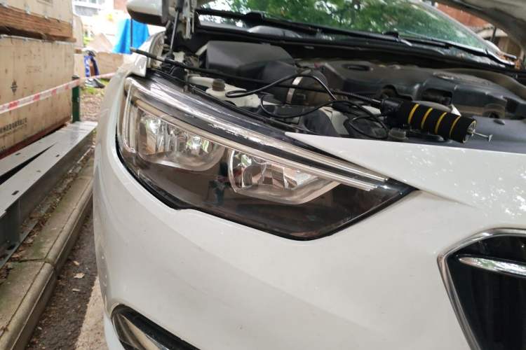 Used Buick Regal 2017 20T Elite Edition Right Front Headlight