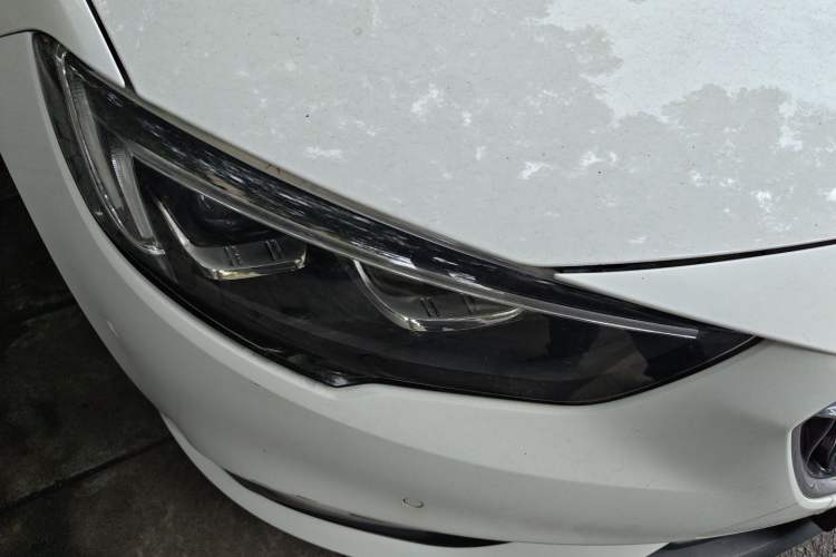 Used Buick Regal 2017 20T Luxury Model Right Front Headlight