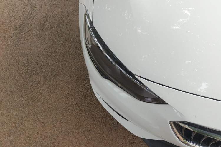 Used Buick Regal 2017 20T Elite Edition Right Front Headlight