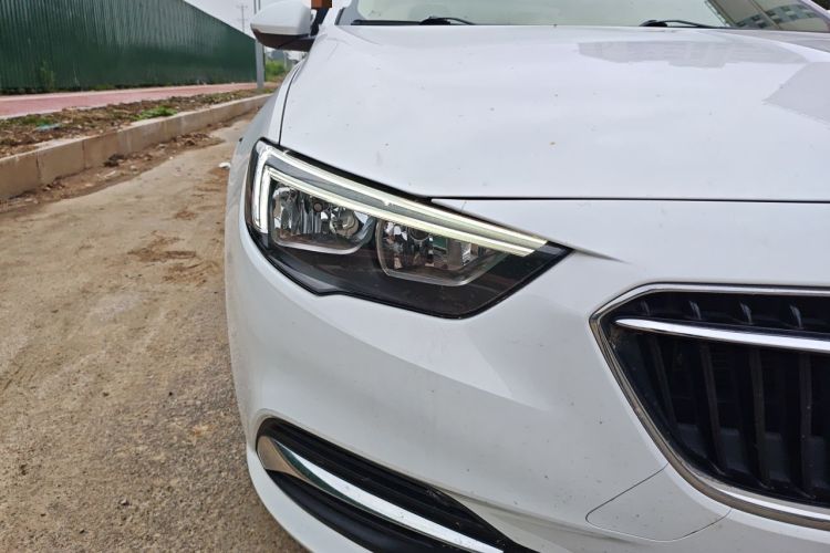 Used Buick Regal 2017 20T Elite Edition Right Front Headlight