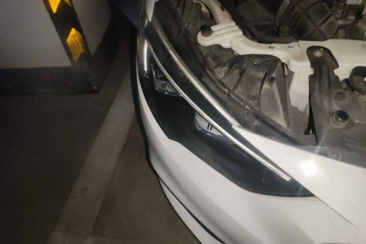 Used Buick Regal 2017 28T Prestige Model Right Front Headlight