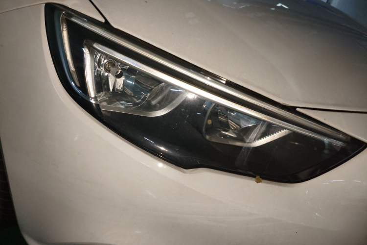 Used Buick Regal 2017 20T Elite Edition Right Front Headlight