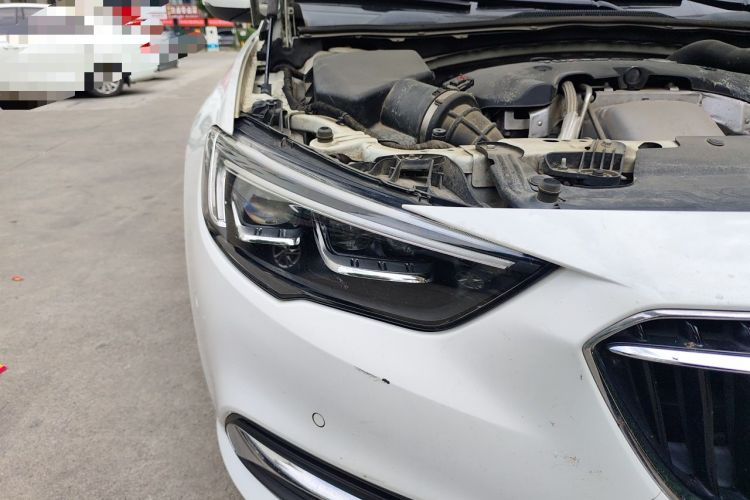 Used Buick Regal 2017 28T Luxury Edition Right Front Headlight