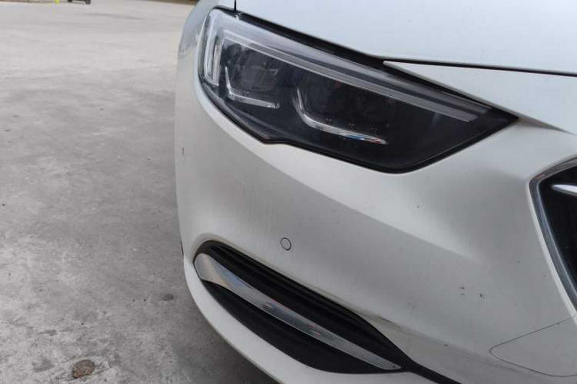 Used Buick Regal 2017 20T Luxury Model Right Front Headlight