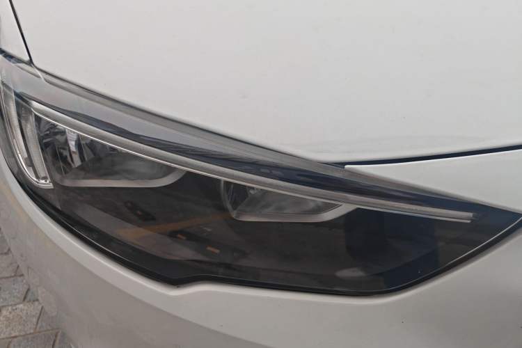 Used Buick Regal 2017 20T Elite Edition Right Front Headlight