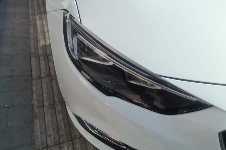 Used Buick Regal 2017 20T Elite Edition Right Front Headlight
