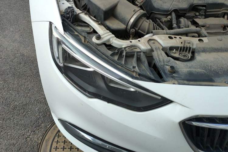 Used Buick Regal 2017 20T Elite Edition Right Front Headlight