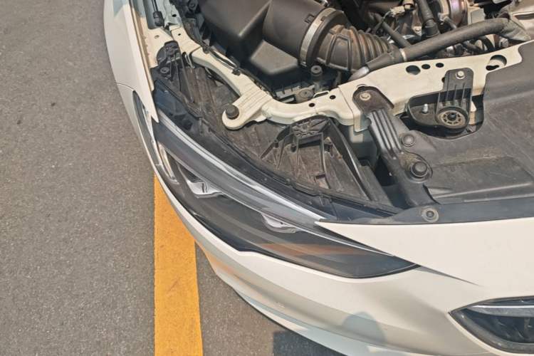 Used Buick Regal 2017 20T Prestige Model Right Front Headlight