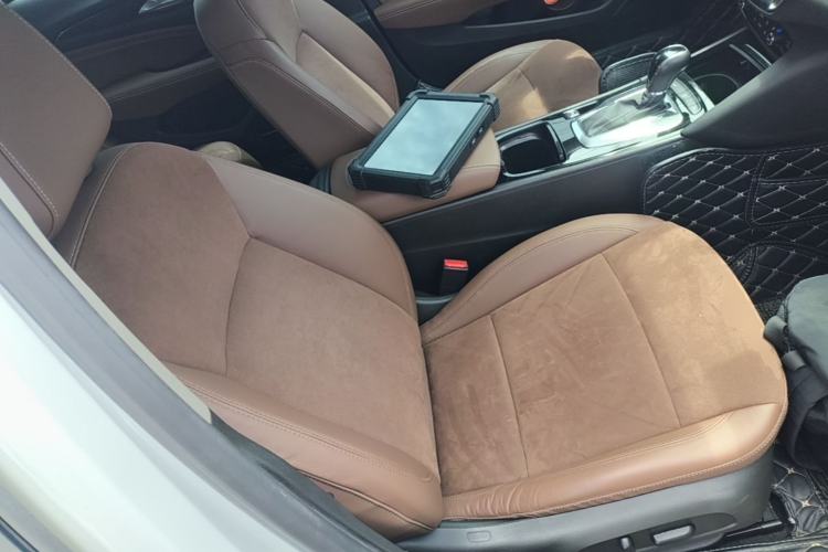 Used Buick Regal 2017 20T Elite Edition Right Front Seat