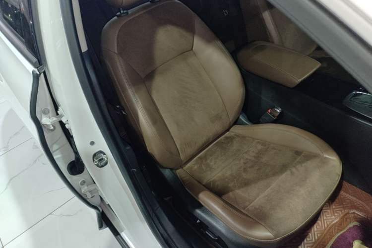 Used Buick Regal 2017 20T Elite Edition Right Front Seat