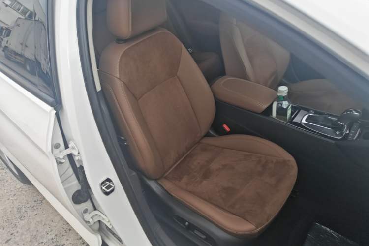 Used Buick Regal 2017 20T Luxury Model Right Front Seat