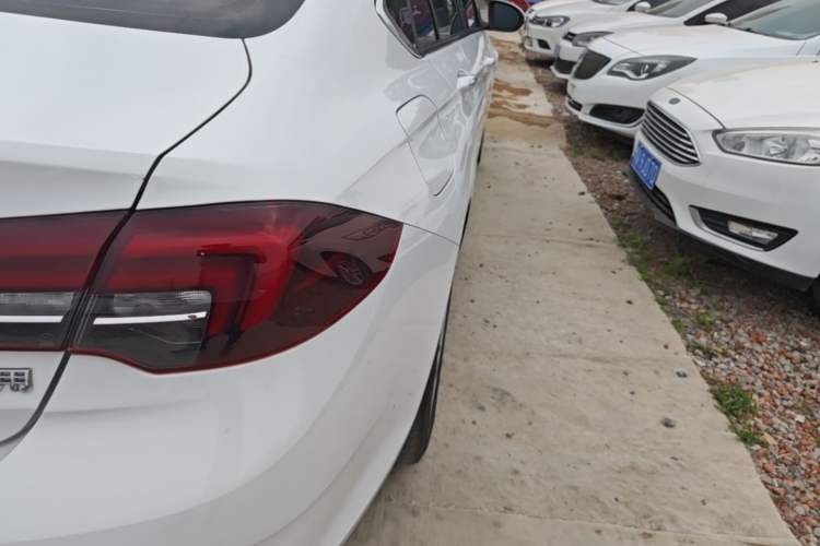 Used Buick Regal 2017 20T Prestige Model Right Rear Taillight