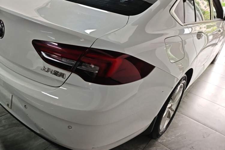 Used Buick Regal 2017 20T Elite Edition Right Rear Taillight