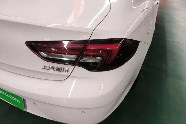 Used Buick Regal 2017 20T Elite Edition Right Rear Taillight