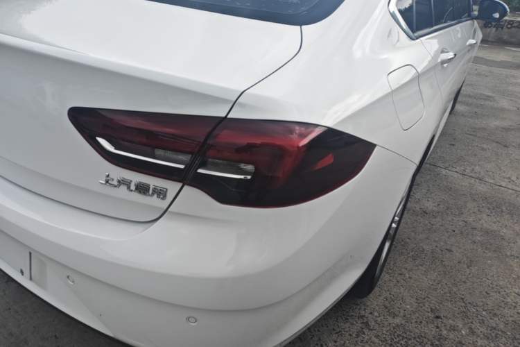 Used Buick Regal 2017 20T Luxury Model Right Rear Taillight