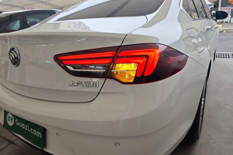 Used Buick Regal 2017 20T Elite Edition Right Rear Taillight