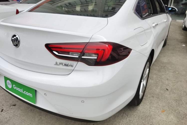 Used Buick Regal 2017 20T Elite Edition Right Rear Taillight