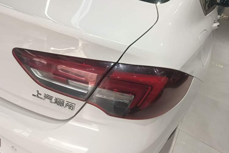 Used Buick Regal 2017 20T Elite Edition Right Rear Taillight