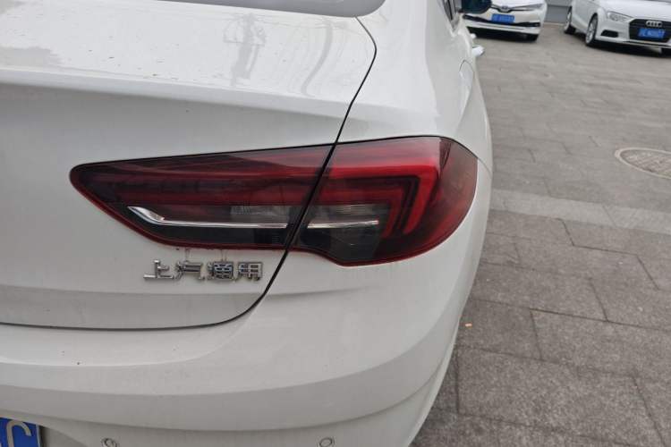 Used Buick Regal 2017 20T Elite Edition Right Rear Taillight