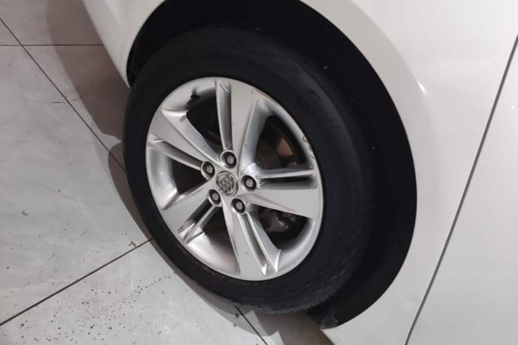 Used Buick Regal 2017 20T Elite Edition Right Rear Wheel Hub