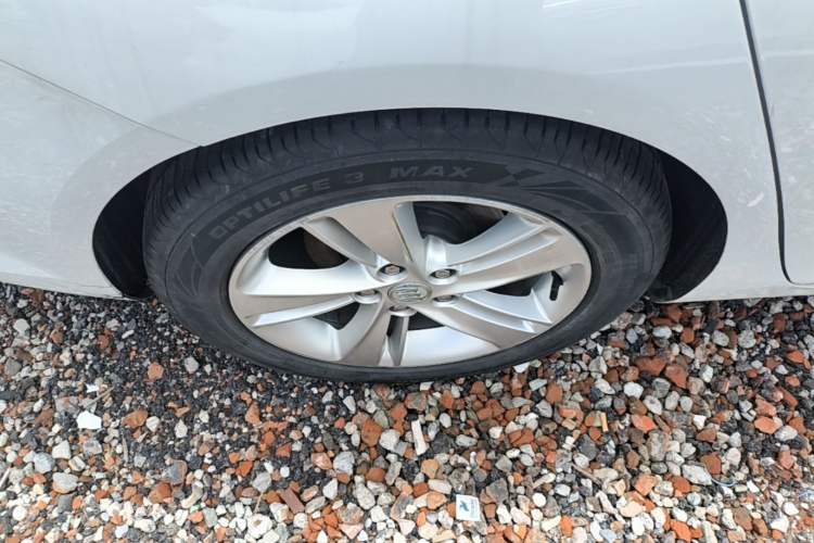 Used Buick Regal 2017 20T Elite Edition Right Rear Wheel Hub
