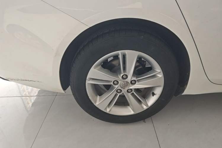 Used Buick Regal 2017 20T Elite Edition Right Rear Wheel Hub