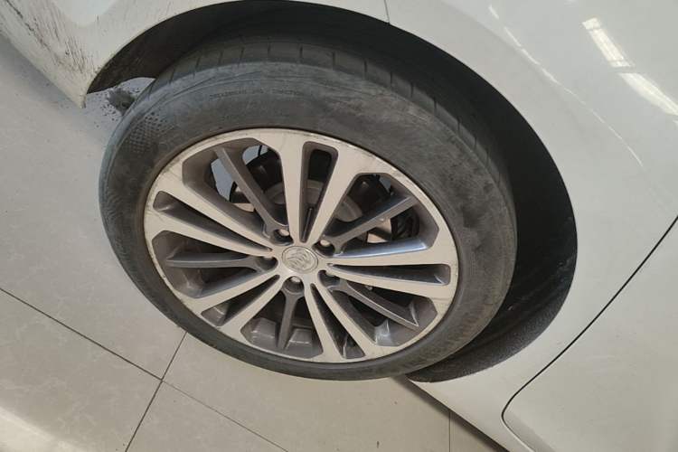 Used Buick Regal 2017 28T Luxury Edition Right Rear Wheel Hub