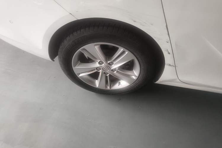 Used Buick Regal 2017 20T Luxury Model Right Rear Wheel Hub