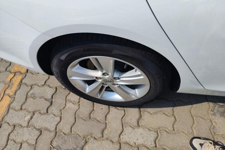 Used Buick Regal 2017 20T Elite Edition Right Rear Wheel Hub