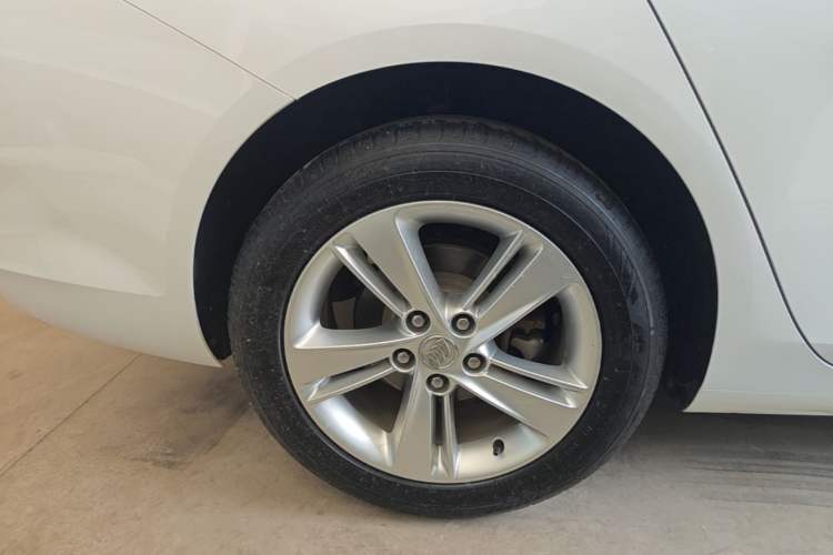 Used Buick Regal 2017 20T Elite Edition Right Rear Wheel Hub