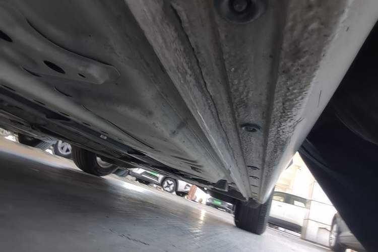 Used Buick Regal 2017 20T Elite Edition Right Side Sill