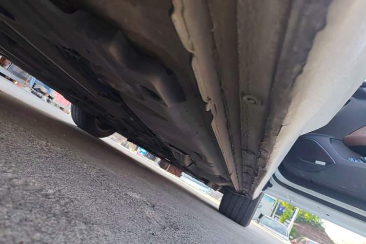 Used Buick Regal 2017 28T Luxury Edition Right Side Sill