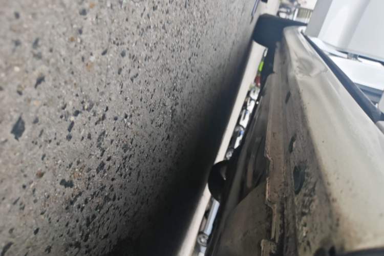 Used Buick Regal 2017 20T Luxury Model Right Side Sill