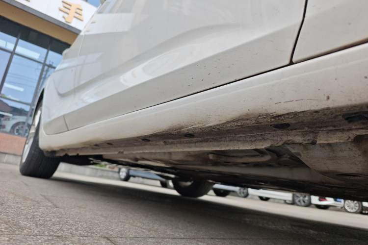Used Buick Regal 2017 20T Elite Edition Right Side Sill