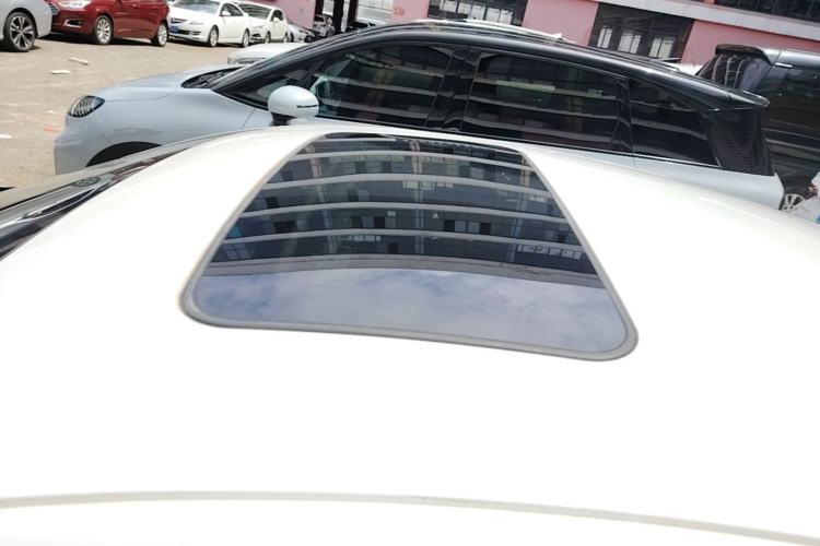 Used Buick Regal 2017 20T Luxury Model Roof