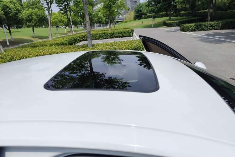 Used Buick Regal 2017 20T Elite Edition Roof