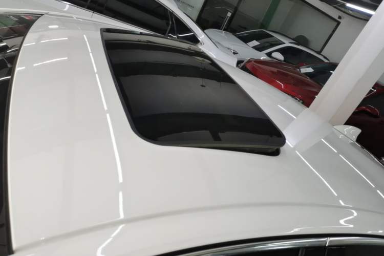 Used Buick Regal 2017 20T Elite Edition Roof
