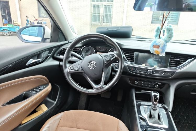 Used Buick Regal 2017 20T Elite Edition Steering Wheel