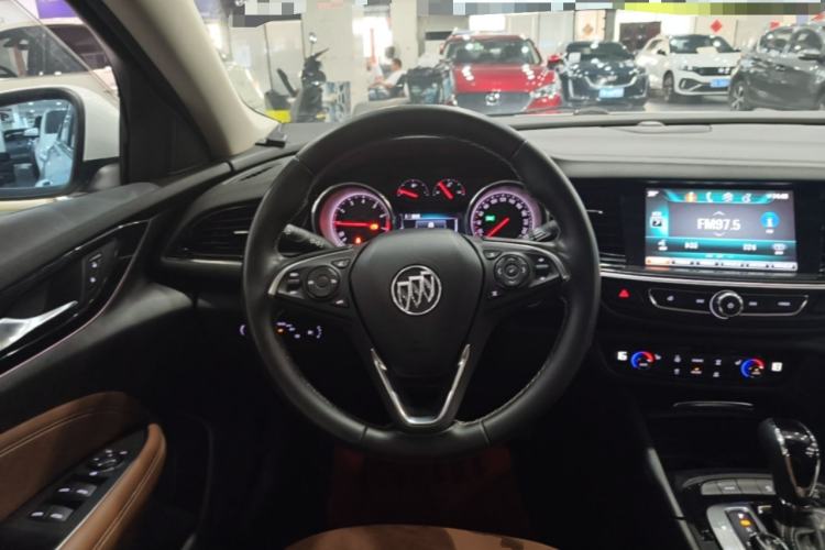 Used Buick Regal 2017 20T Elite Edition Steering Wheel