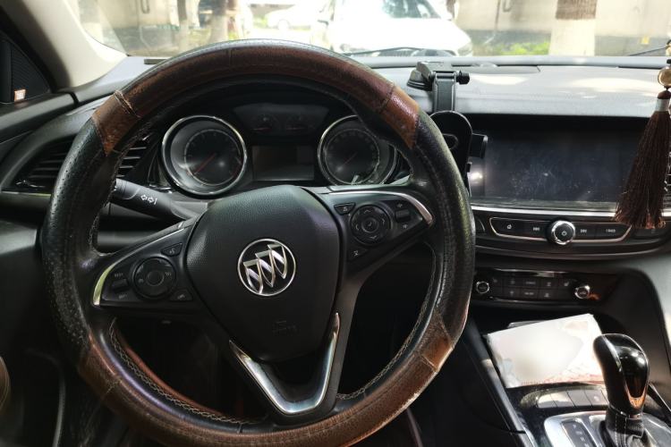 Used Buick Regal 2017 20T Elite Edition Steering Wheel