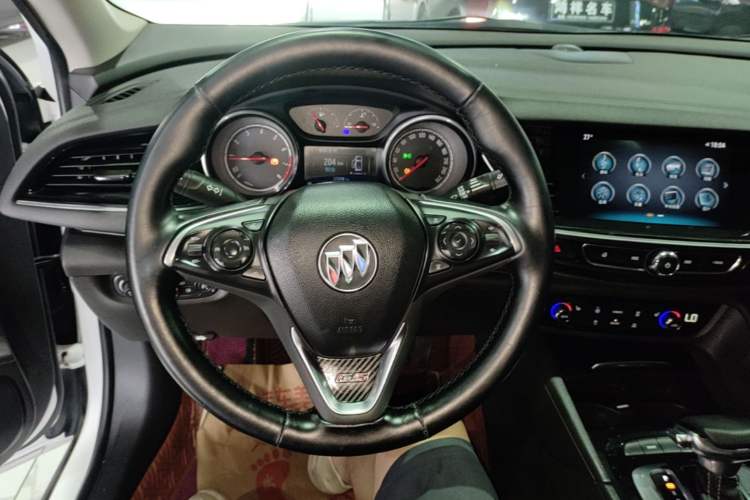 Used Buick Regal 2017 20T Elite Edition Steering Wheel