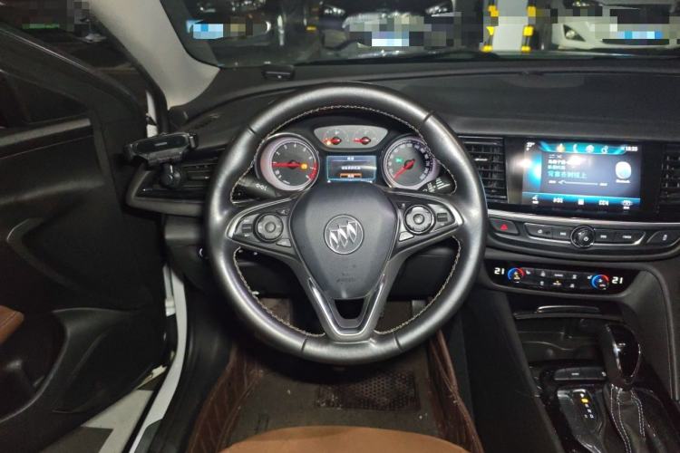 Used Buick Regal 2017 20T Luxury Model Steering Wheel