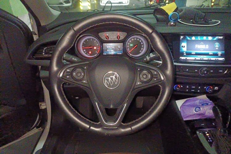 Used Buick Regal 2017 20T Elite Edition Steering Wheel
