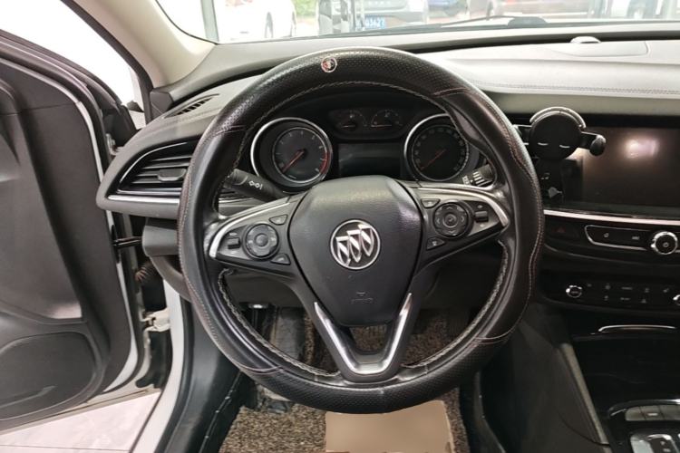 Used Buick Regal 2017 20T Elite Edition Steering Wheel