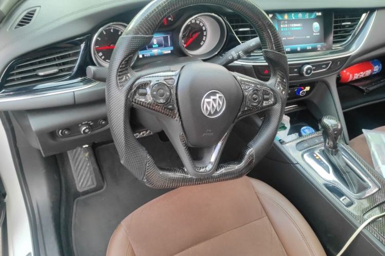 Used Buick Regal 2017 20T Luxury Model Steering Wheel