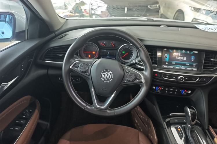Used Buick Regal 2017 20T Elite Edition Steering Wheel