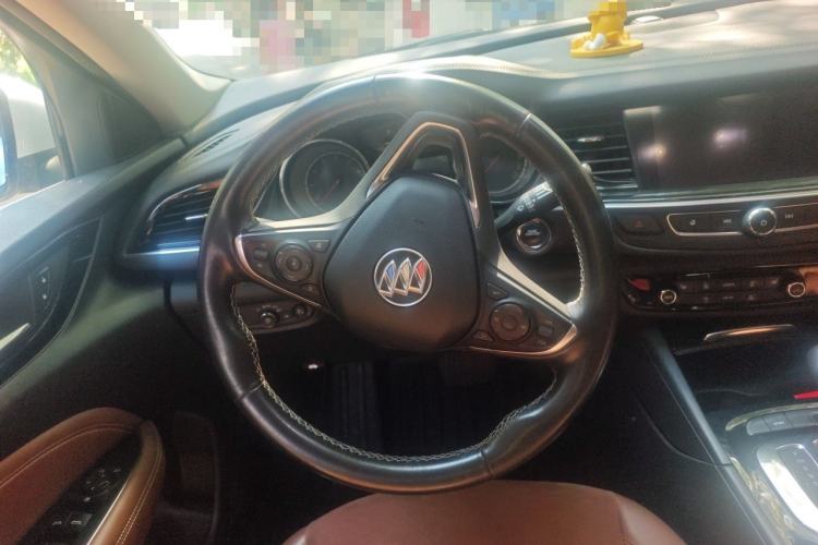 Used Buick Regal 2017 20T Elite Edition Steering Wheel