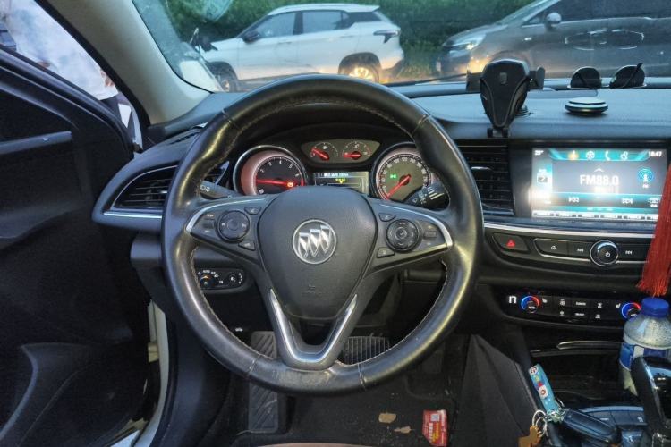 Used Buick Regal 2017 20T Elite Edition Steering Wheel